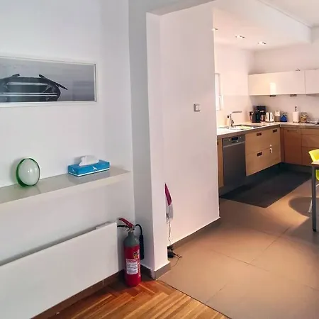Apartment Sunny Southern Flat Near The Seaside *